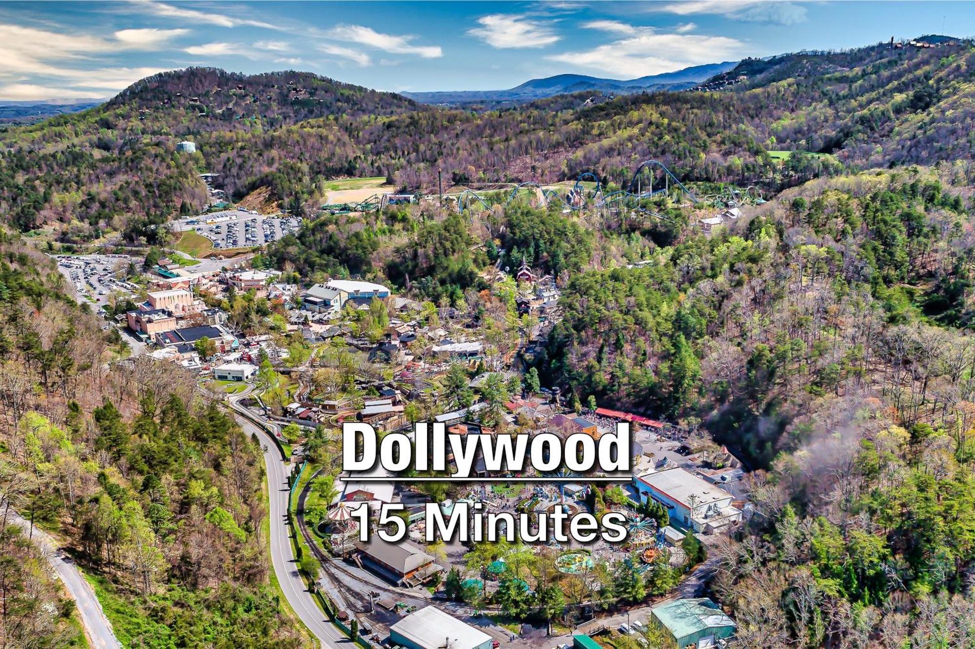 New Luxury Cabin With Stunning Mountainviews,Hottub, Firepit, Fireplace,2 Kingbeds, 2 Covereddecks,Bbqgrill, Shuffleboard And Pool Access Sevierville Buitenkant foto